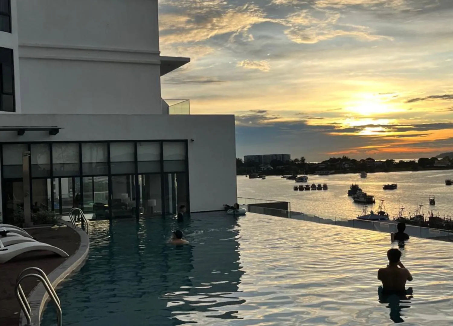 The Shore Seaside Heaven Kota Kinabalu Apartmanhotel